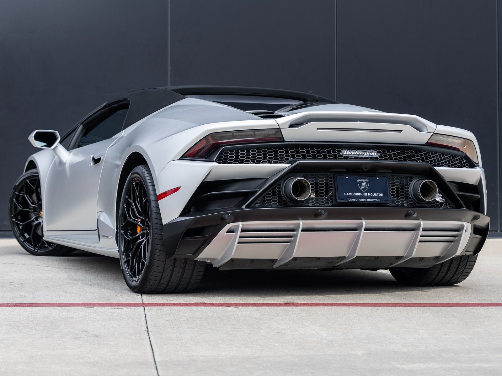 2023 Lamborghini Huracan EVO Base