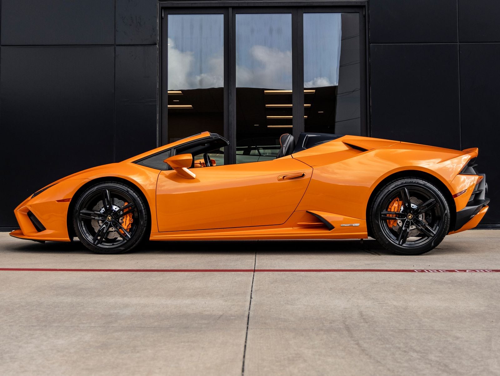 2021 Lamborghini Huracan EVO Base