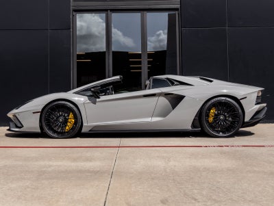 2019 Lamborghini Aventador S Base