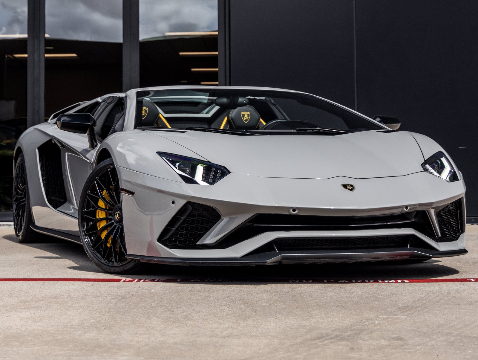 2019 Lamborghini Aventador S Base