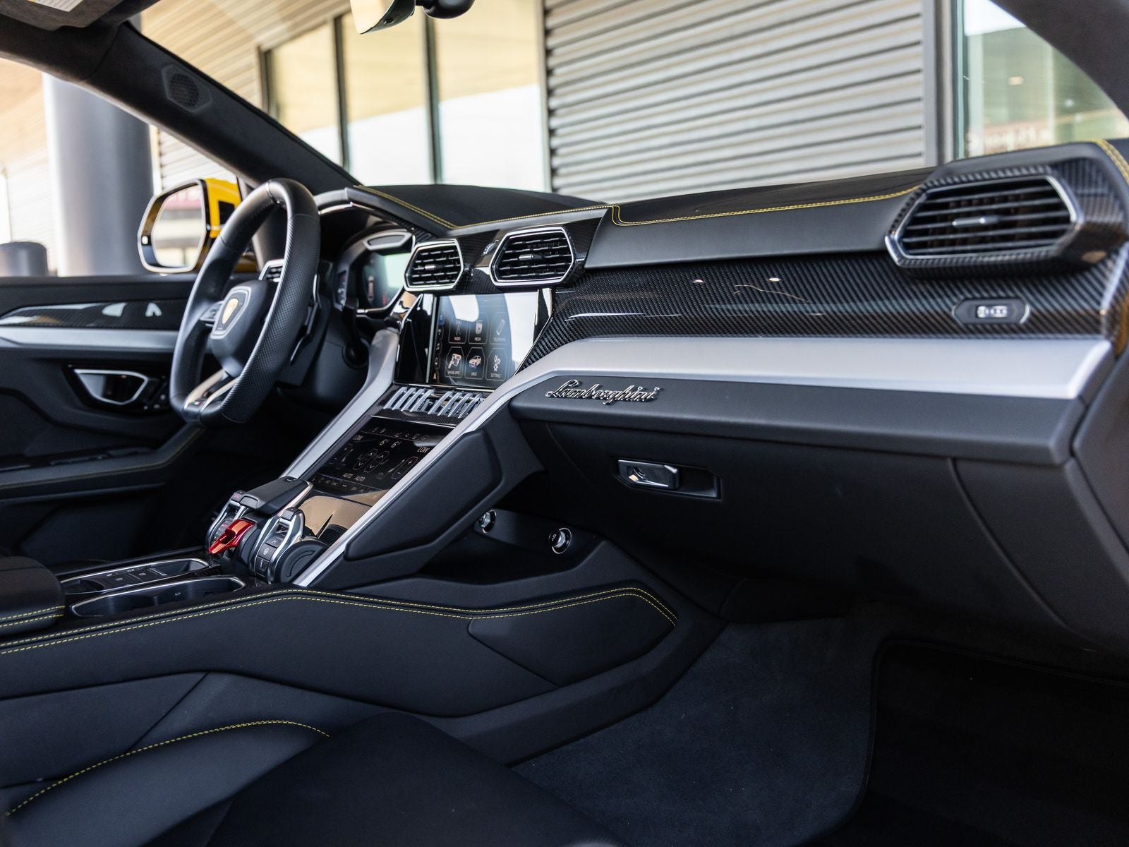 2021 Lamborghini Urus Base