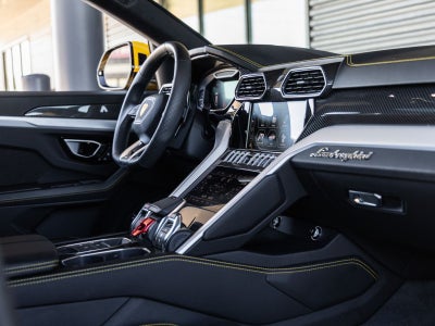 2021 Lamborghini Urus Base