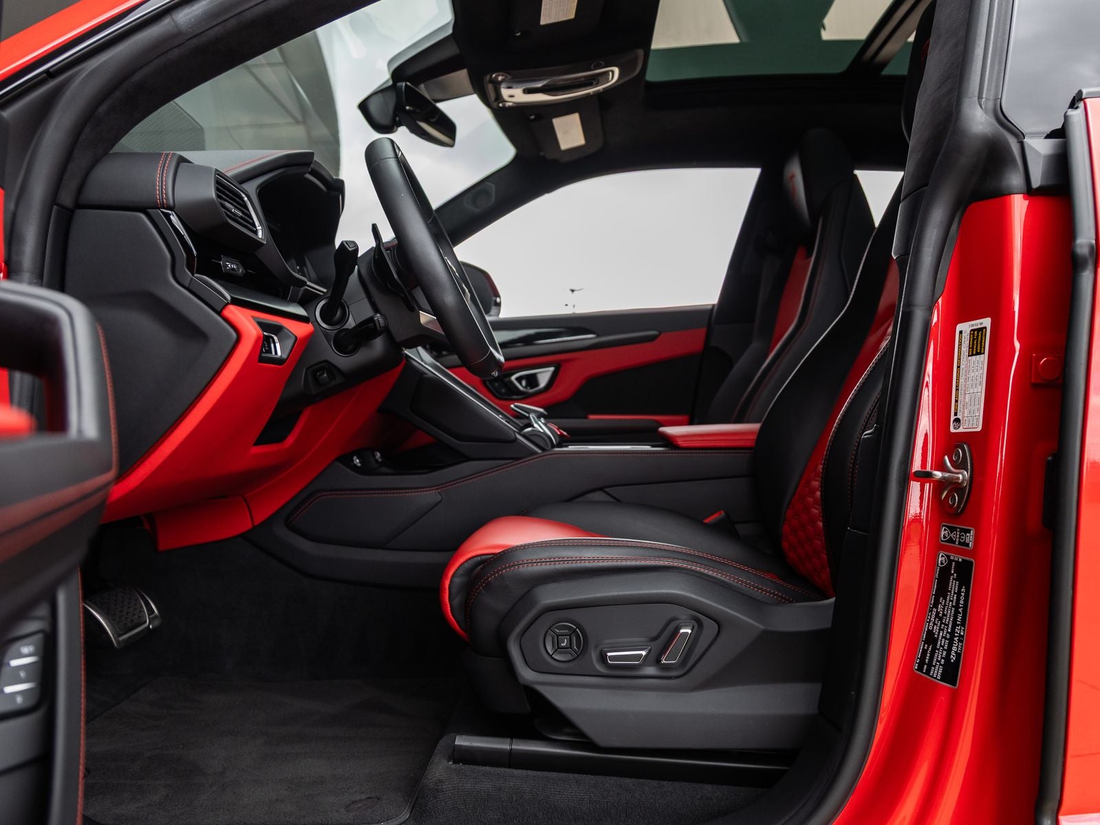 2022 Lamborghini Urus Base