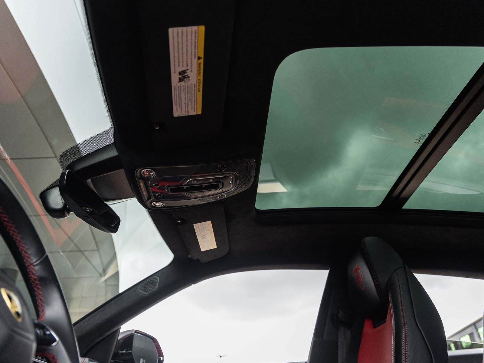 2022 Lamborghini Urus Base