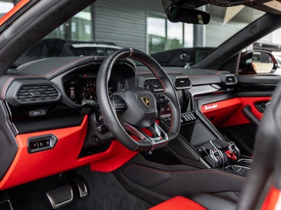 2022 Lamborghini Urus Base