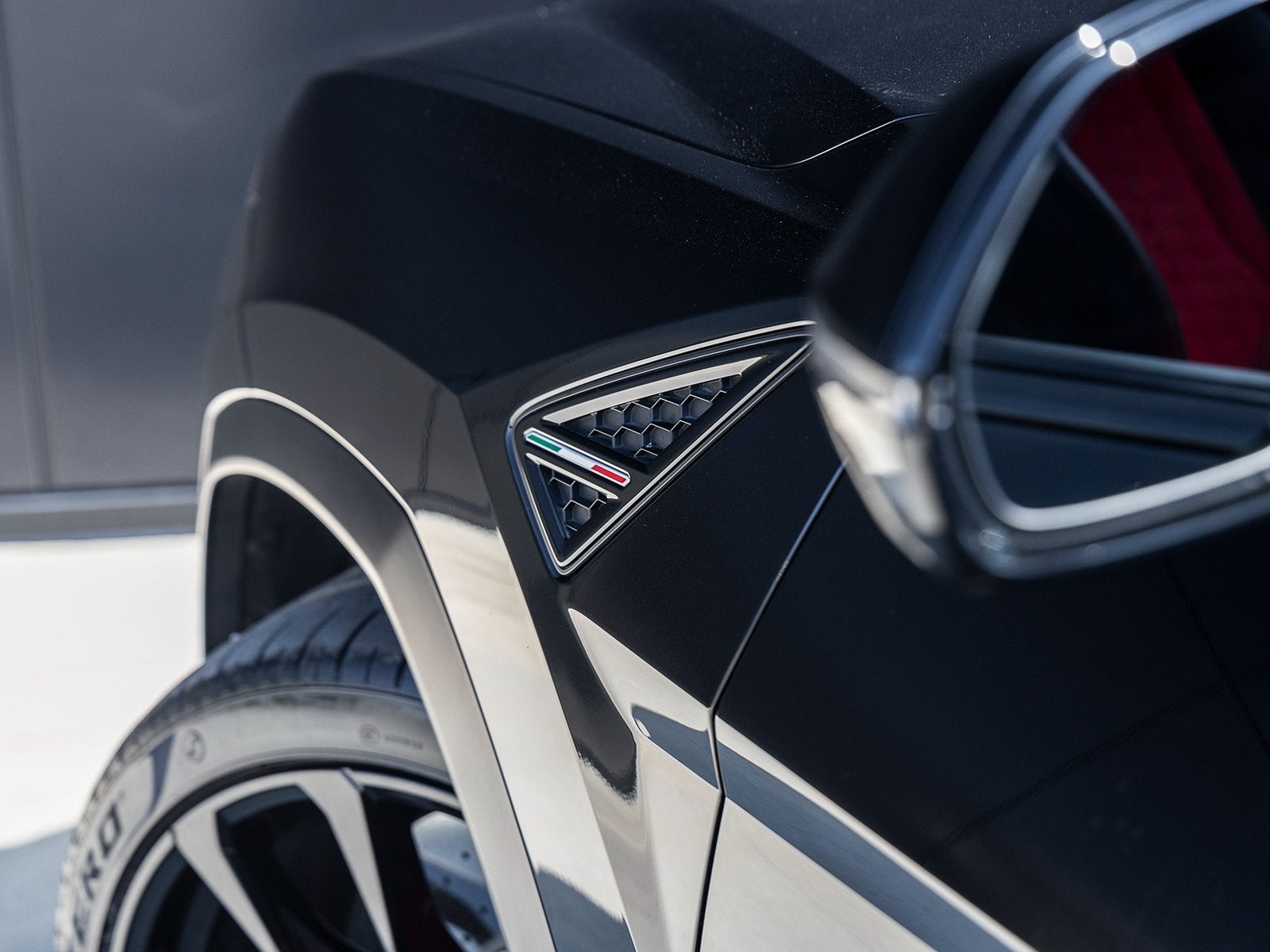 2022 Lamborghini Urus Base