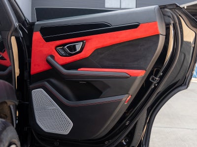 2022 Lamborghini Urus Base