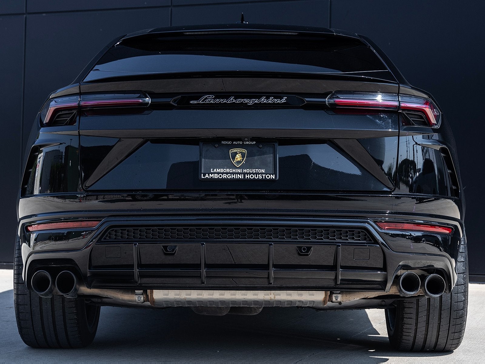 2022 Lamborghini Urus Base