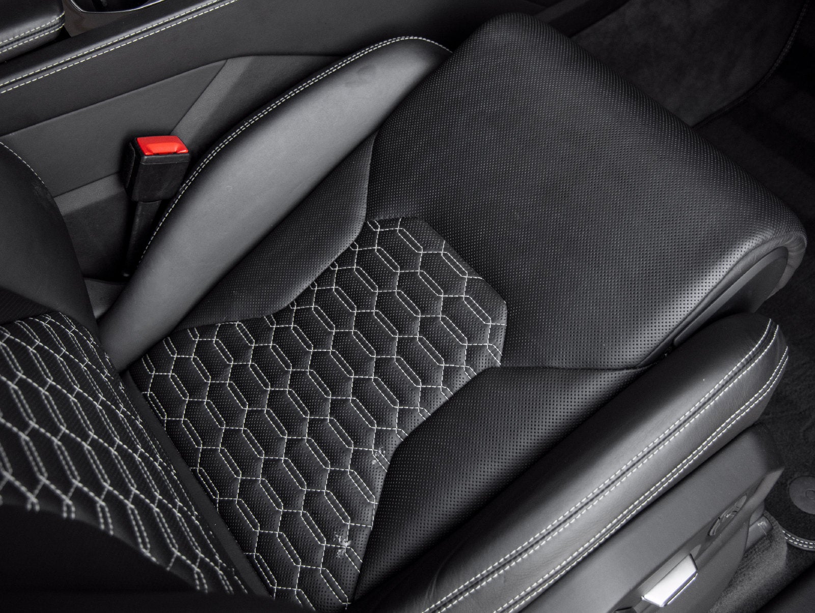 2021 Lamborghini Urus Base