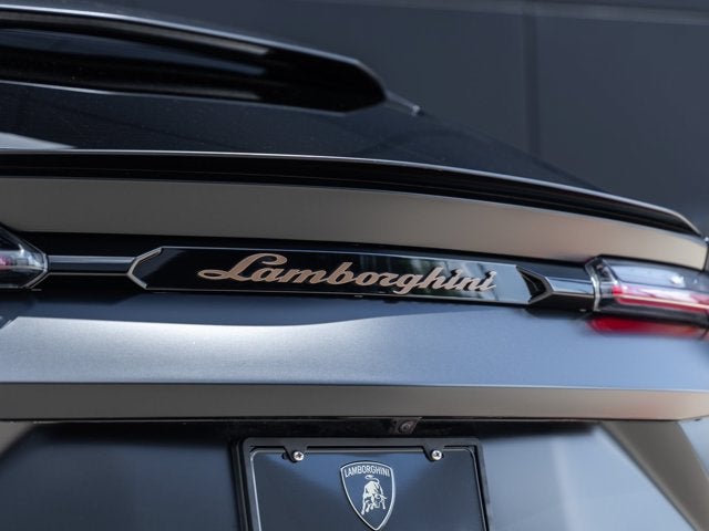 2021 Lamborghini Urus Base