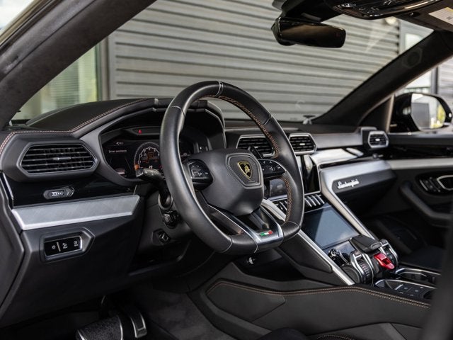 2021 Lamborghini Urus Base