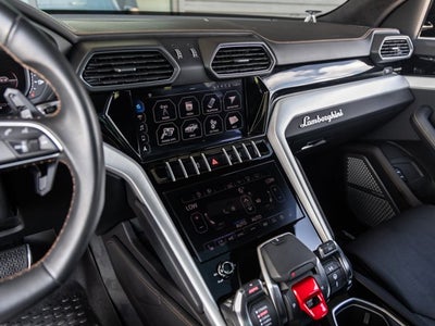 2021 Lamborghini Urus Base