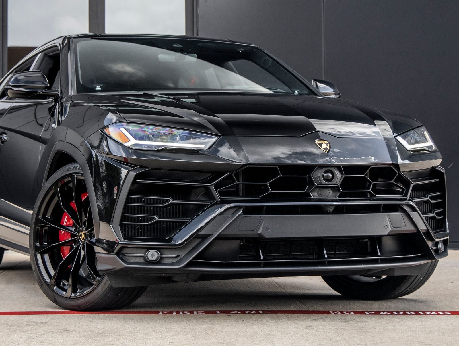 2022 Lamborghini Urus Base
