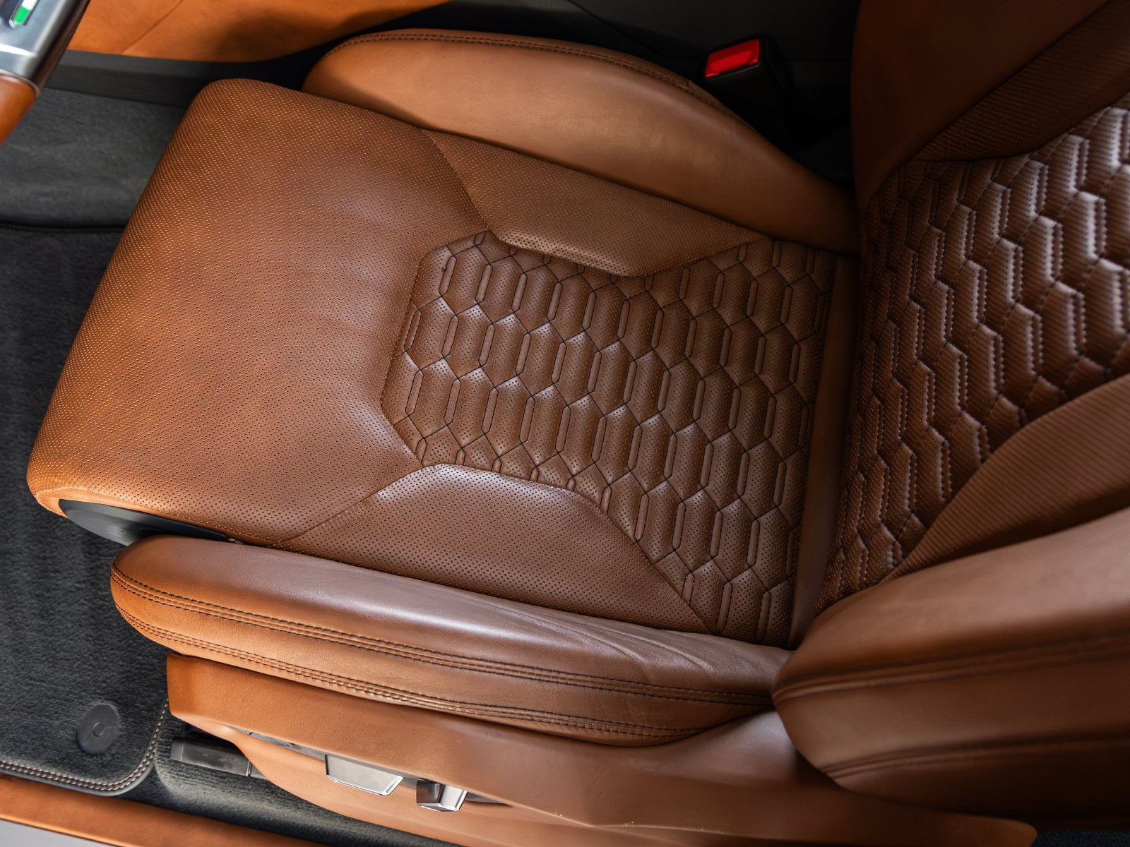 2021 Lamborghini Urus Base