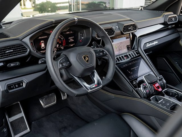 2024 Lamborghini Urus S
