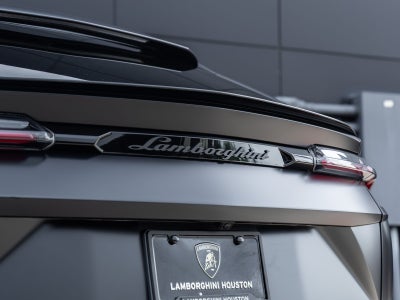 2023 Lamborghini Urus S
