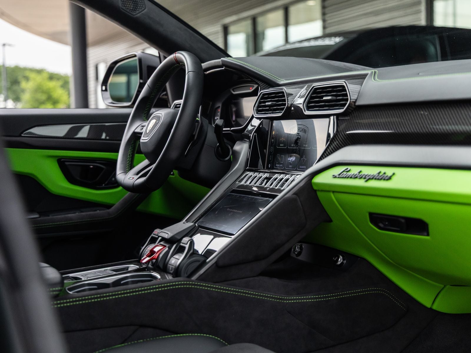 2023 Lamborghini Urus S