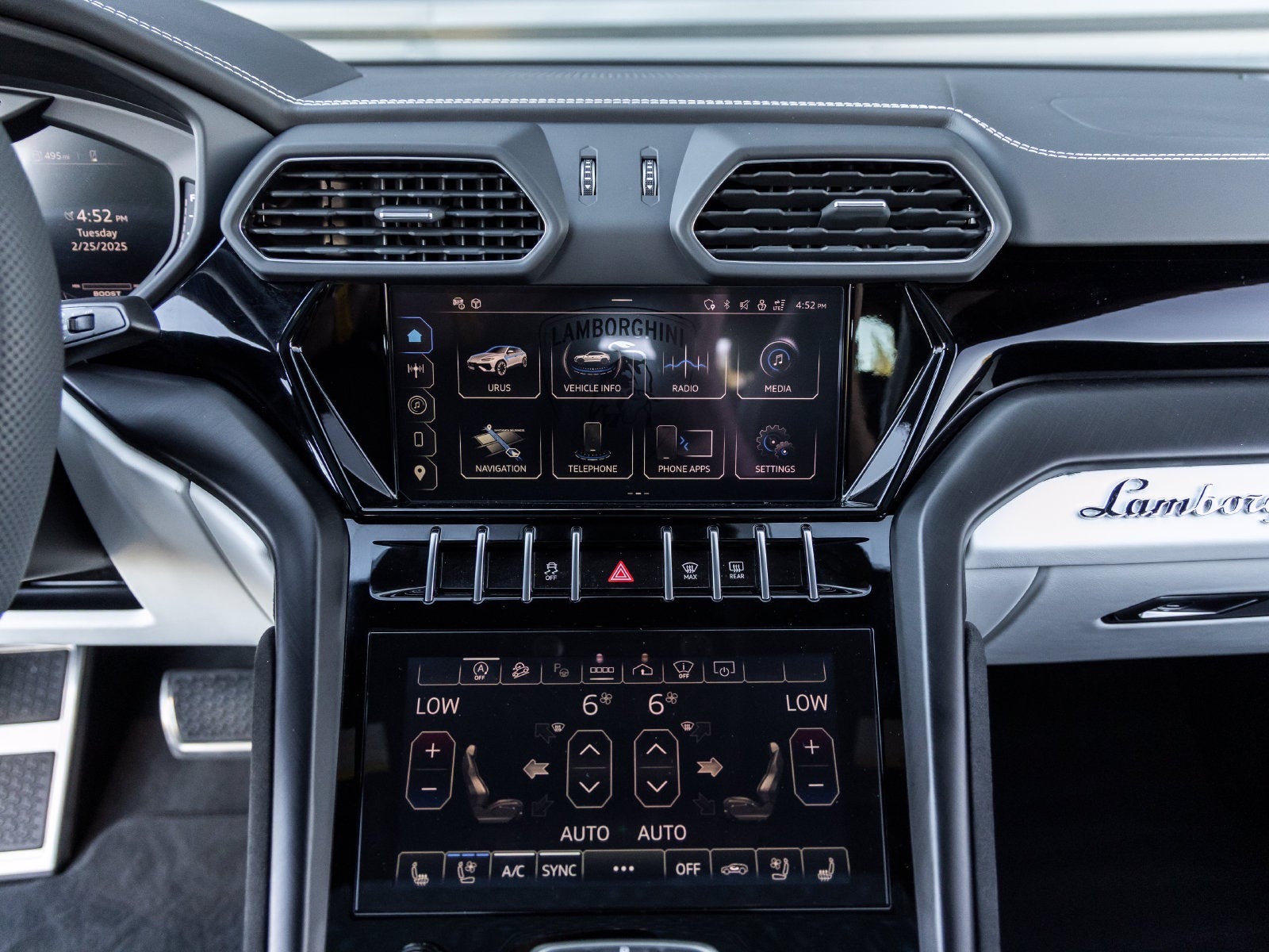 2024 Lamborghini Urus S