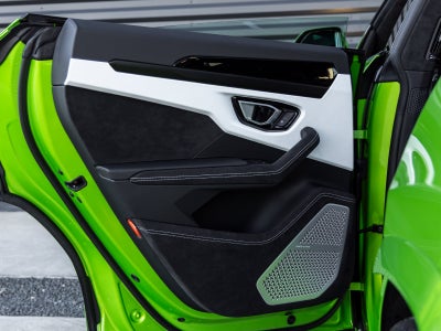 2024 Lamborghini Urus S