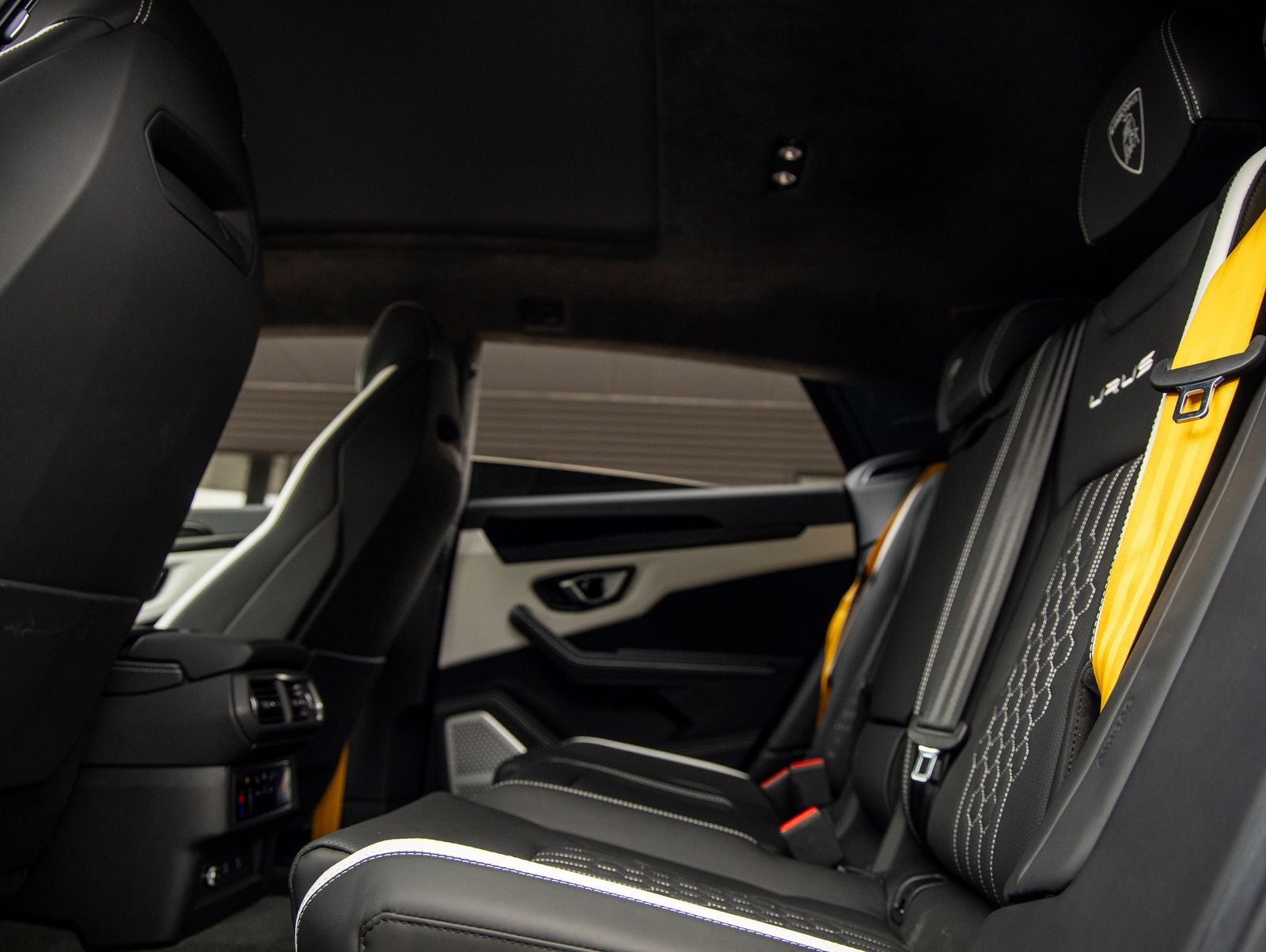 2024 Lamborghini Urus S