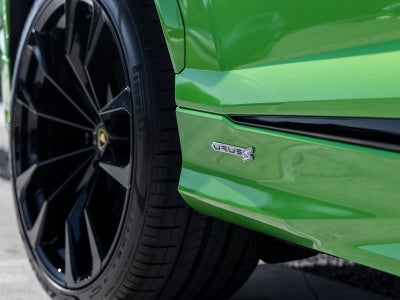 2024 Lamborghini Urus S