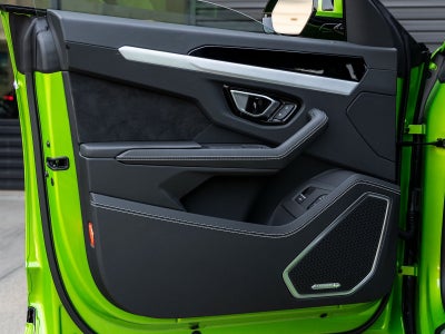 2024 Lamborghini Urus S