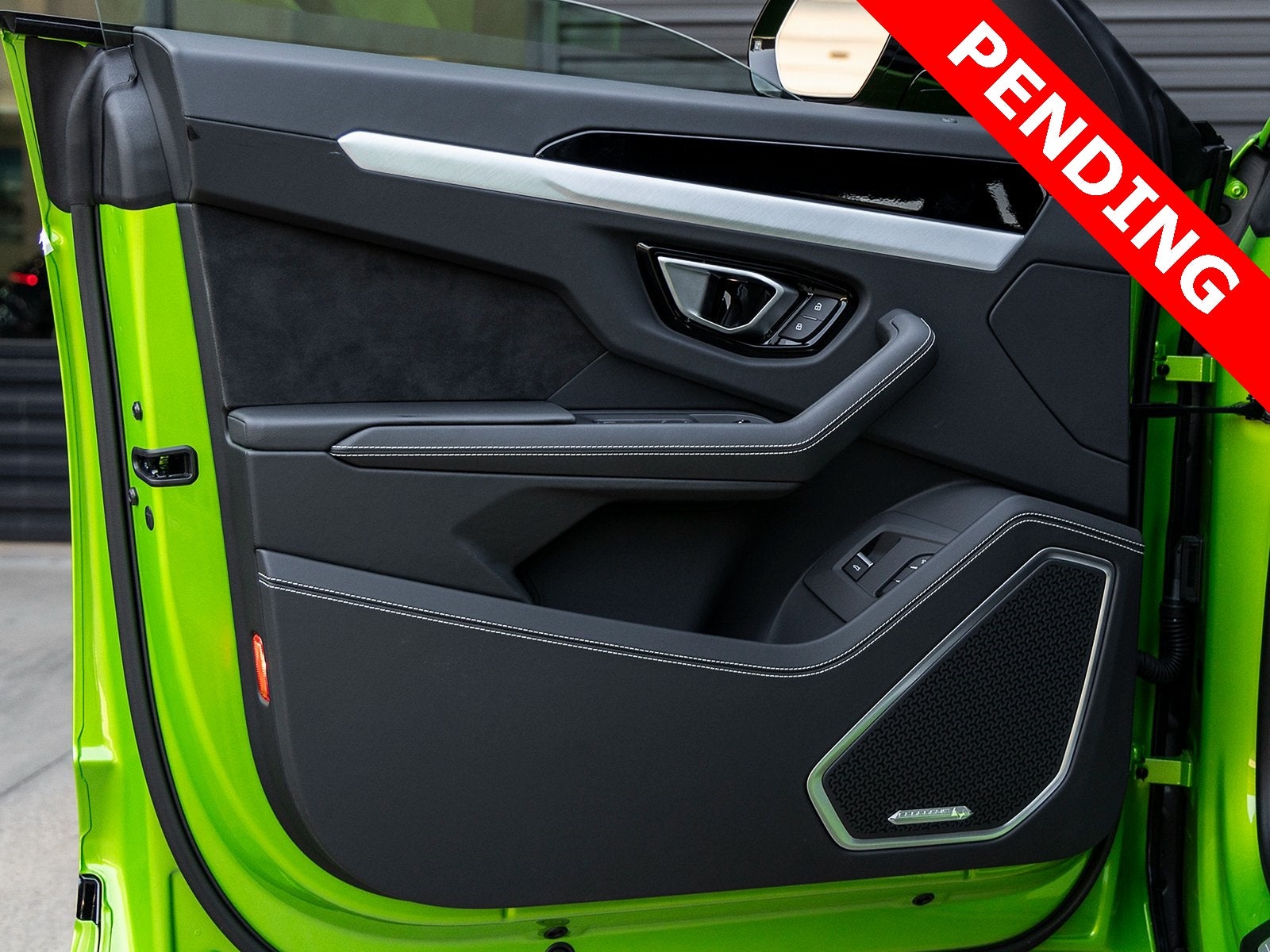 2024 Lamborghini Urus S