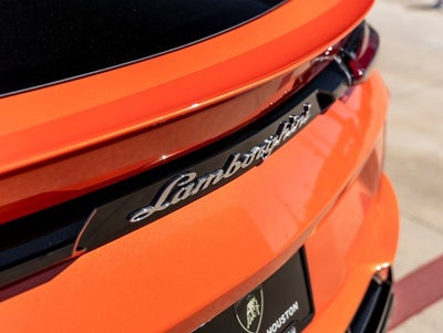 2024 Lamborghini Urus S