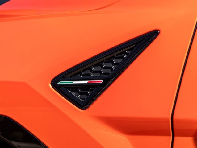 2024 Lamborghini Urus S