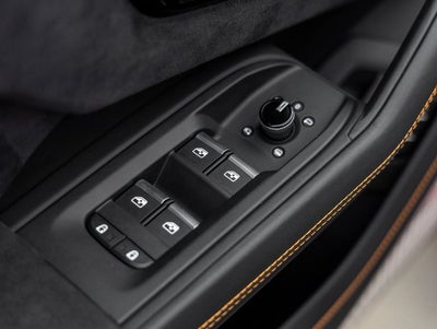 2024 Lamborghini Urus S