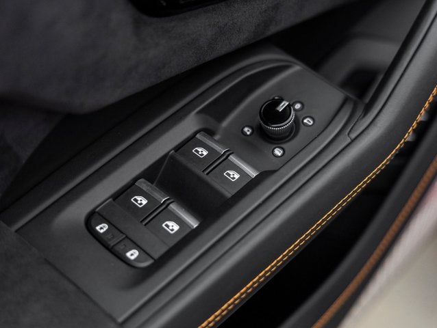 2024 Lamborghini Urus S