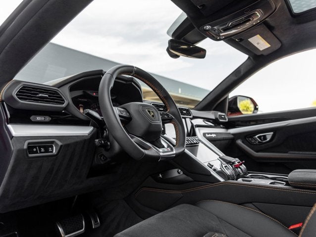 2024 Lamborghini Urus S