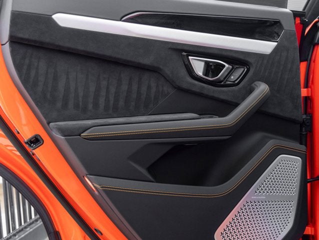 2024 Lamborghini Urus S