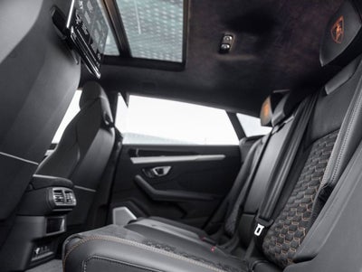 2024 Lamborghini Urus S