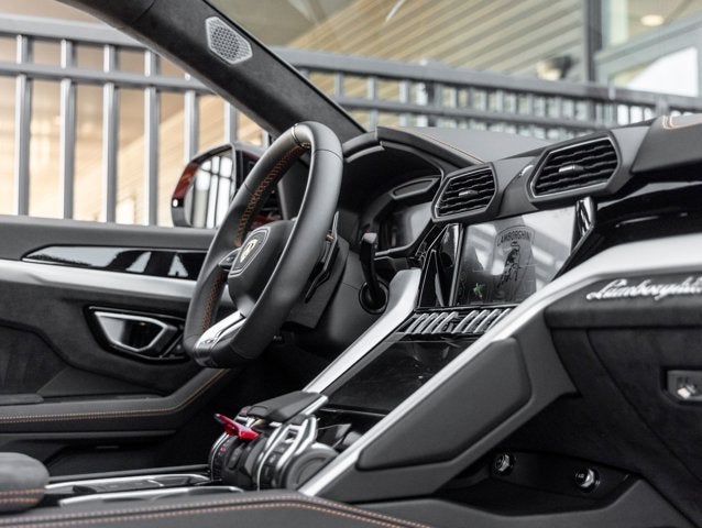 2024 Lamborghini Urus S