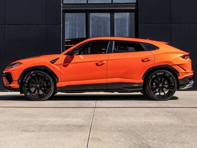 2024 Lamborghini Urus S