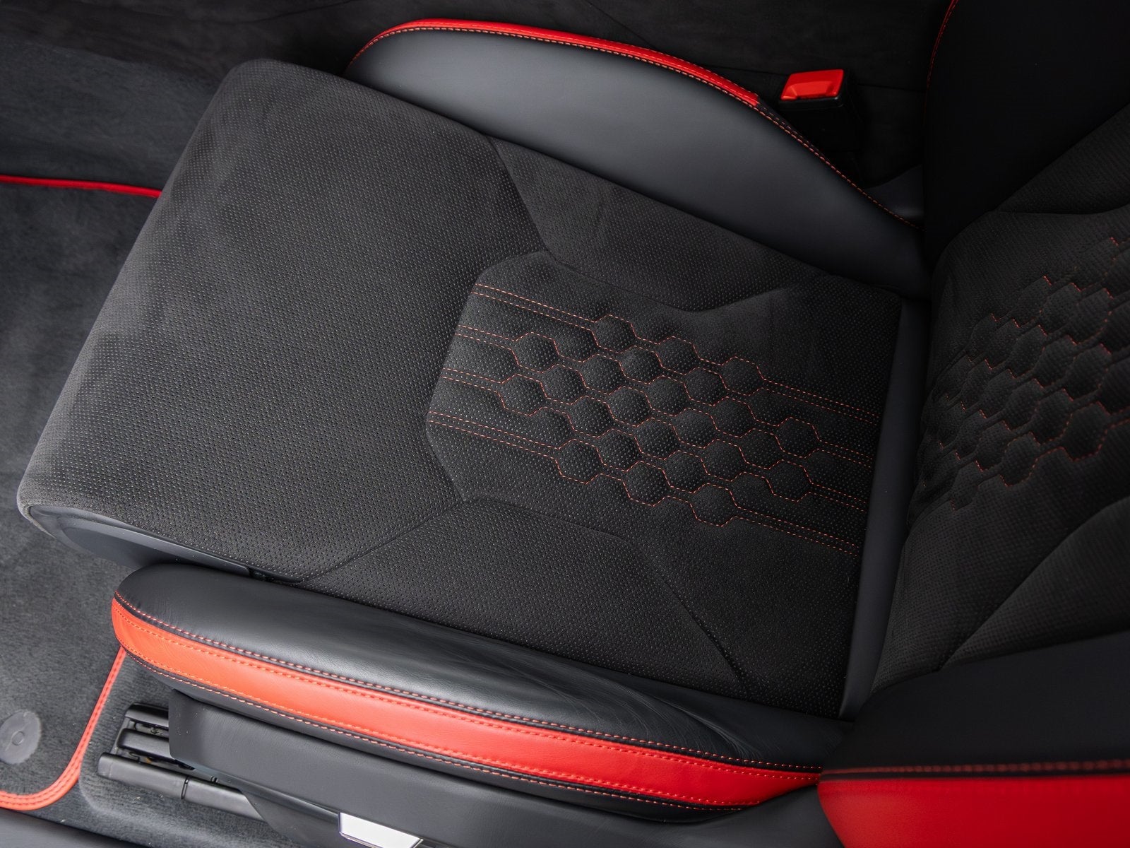 2024 Lamborghini Urus S