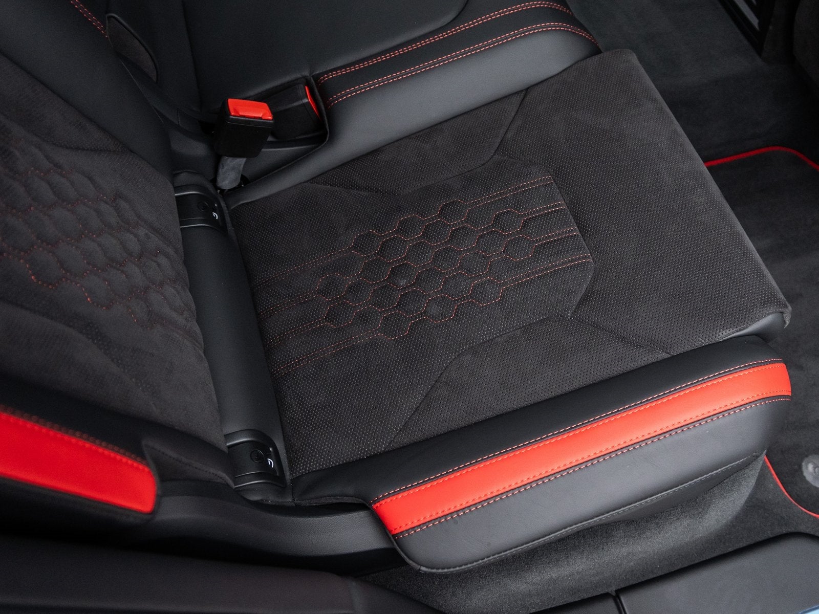 2024 Lamborghini Urus S