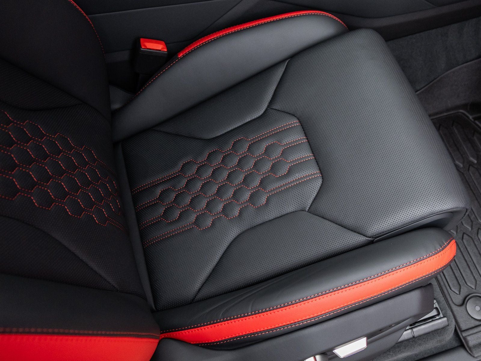 2024 Lamborghini Urus S