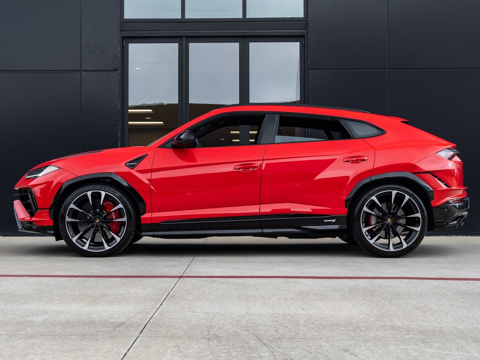 2024 Lamborghini Urus S