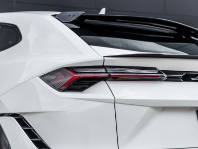 2024 Lamborghini Urus Performante