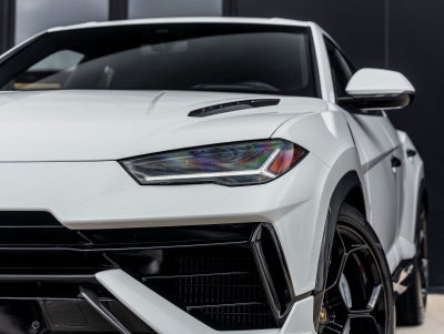 2024 Lamborghini Urus Performante