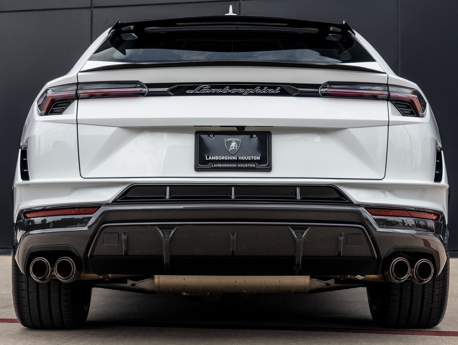 2024 Lamborghini Urus Performante