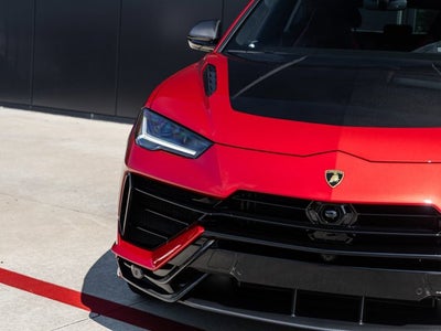 2024 Lamborghini Urus Performante