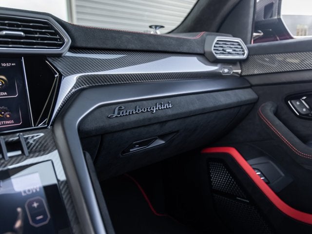 2024 Lamborghini Urus Performante