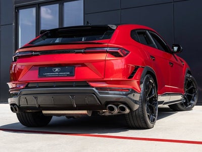 2024 Lamborghini Urus Performante