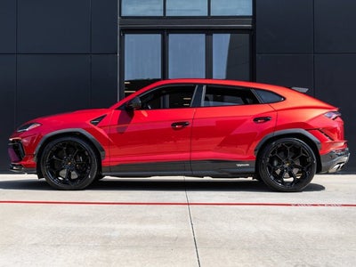 2024 Lamborghini Urus Performante