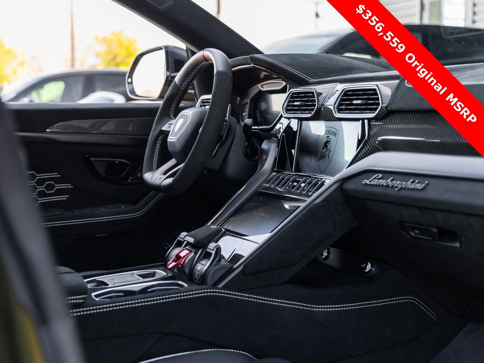 2024 Lamborghini Urus Performante