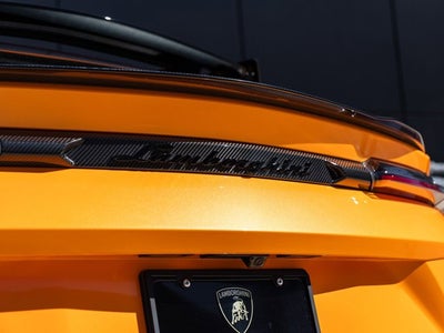 2024 Lamborghini Urus Performante
