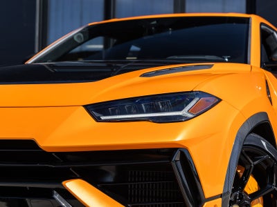 2024 Lamborghini Urus Performante